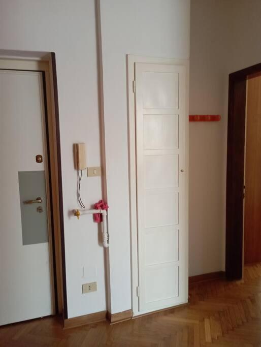 Appartamento In Centro Storico Trieste Bagian luar foto